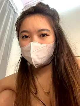 Snapshot of helo-kitty chatting on November 18, 3:15 pm helo-kitty online show from November 18, 3:15 pm