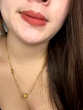 Snapshot of helo-kitty chatting on November 8, 2:37 am helo-kitty online show from November 8, 2:37 am