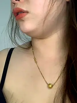 Snapshot of helo-kitty chatting on November 15, 1:59 pm helo-kitty online show from November 15, 1:59 pm