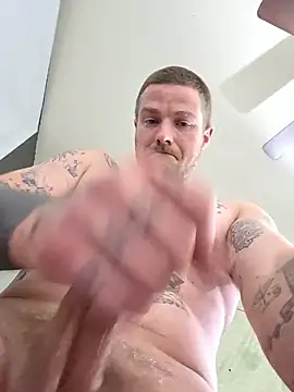 DadDDick925 online show from June 18, 7:29 am