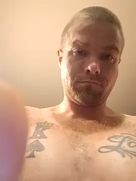 Snapshot of DadDDick925 chatting on October 27, 2:29 pm DadDDick925 online show from October 27, 2:29 pm