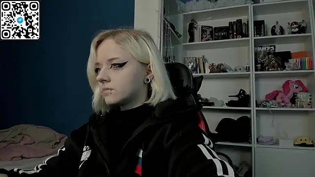 Holy Mistress S online show from January 7, 9:36 am