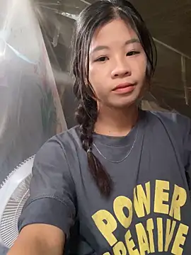 Snapshot of ninixinh chatting on October 25, 2:44 am ninixinh online show from October 25, 2:44 am