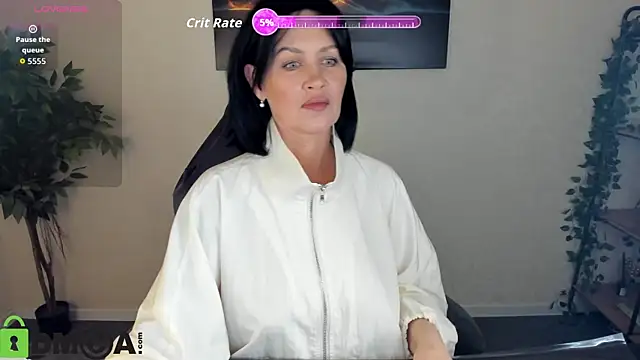 Snapshot of Sara_Devills chatting on May 31, 6:19 am Sara Devills online show from May 31, 6:19 am