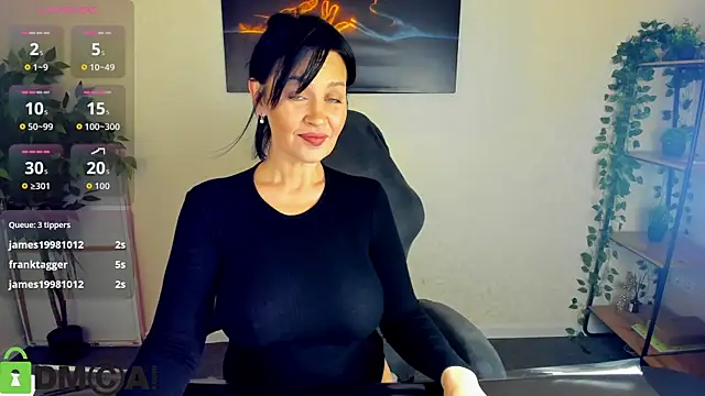 Snapshot of Sara_Devills chatting on April 26, 9:28 am Sara Devills online show from April 26, 9:28 am