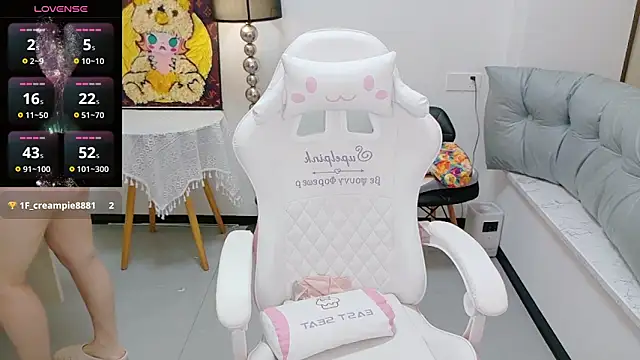 Snapshot of BK_PINK1021 chatting on October 31, 12:40 am BK PINK1021 online show from October 31, 12:40 am