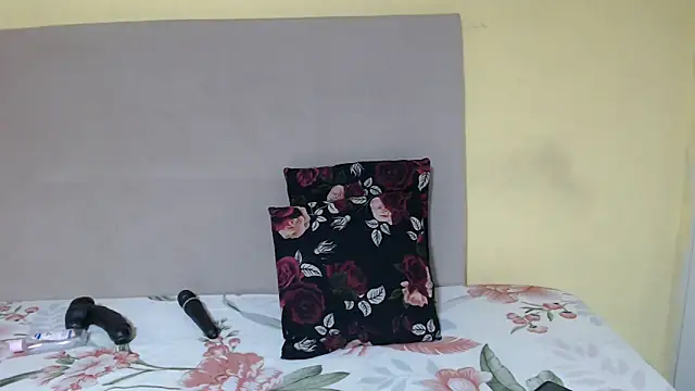 CherryZee online show from April 14, 8:52 am