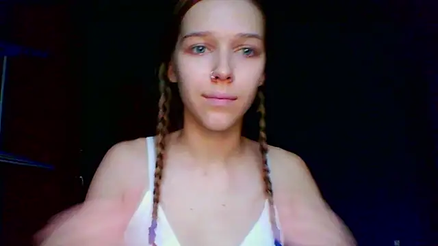 Snapshot of mari_martin chatting on November 9, 11:36 am mari martin online show from November 9, 11:36 am