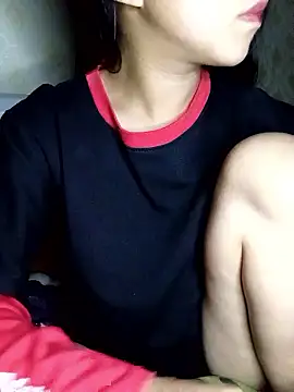 Quynhsumon online show from January 12, 3:30 pm