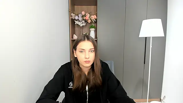 Snapshot of KateCahee chatting on October 28, 5:18 am KateCahee online show from October 28, 5:18 am