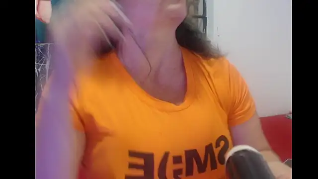 Snapshot of Debora_Cienfuegos25 chatting on December 2, 1:28 am Debora Cienfuegos25 online show from December 2, 1:28 am