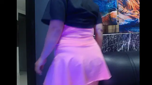 Debora Cienfuegos25 online show from December 16, 1:32 am