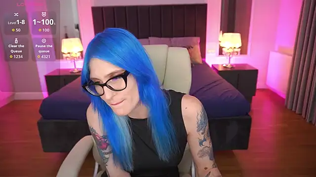Snapshot of CassaBlaze chatting on May 17, 9:48 pm CassaBlaze online show from May 17, 9:48 pm