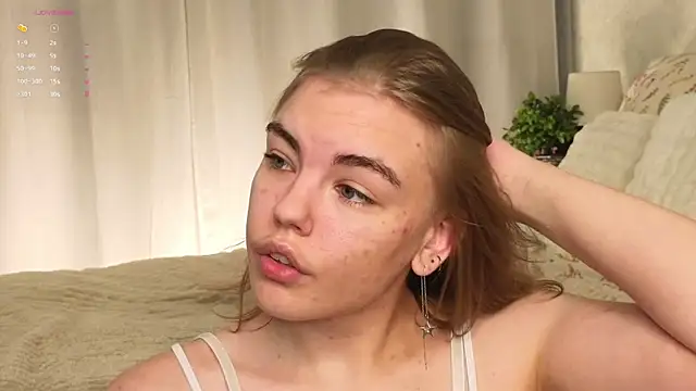 Snapshot of MelodyBaur chatting on July 1, 1:44 pm MelodyBaur online show from July 1, 1:44 pm