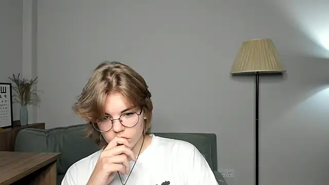 MelodyBaur online show from October 25, 9:08 am