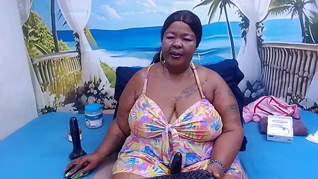 Snapshot of MatureMilfxxx chatting on April 23, 5:47 pm MatureMilfxxx online show from April 23, 5:47 pm
