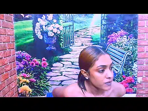 Snapshot of IndianPretty1 chatting on November 8, 5:11 am IndianPretty1 online show from November 8, 5:11 am