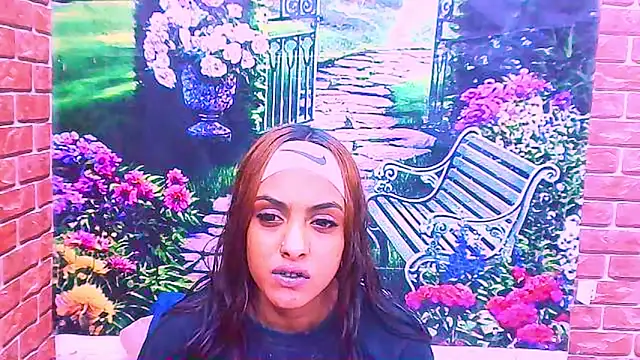 Snapshot of IndianPretty1 chatting on November 21, 5:28 am IndianPretty1 online show from November 21, 5:28 am