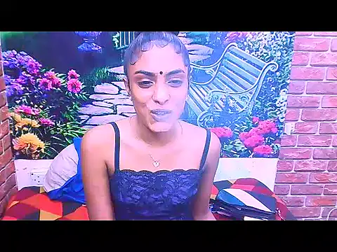 Snapshot of IndianPretty1 chatting on November 3, 5:12 am IndianPretty1 online show from November 3, 5:12 am