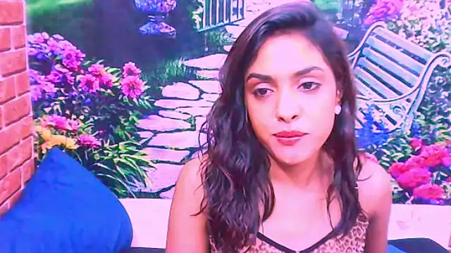 Snapshot of IndianPretty1 chatting on November 29, 8:36 am IndianPretty1 online show from November 29, 8:36 am