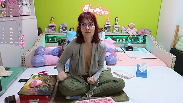  HeraLuna  online show from March 13, 10:04 pm