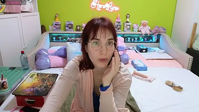  HeraLuna  online show from February 16, 10:18 pm