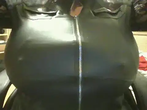 guywithboobs online show from February 17, 1:47 am