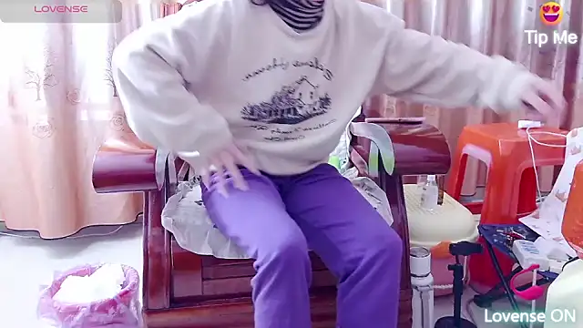 Maomilove1 online show from March 5, 8:55 am