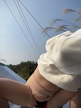 Snapshot of Maomilove1 chatting on December 4, 5:06 am Maomilove1 online show from December 4, 5:06 am