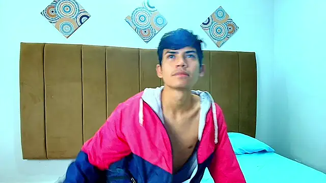 Snapshot of Angelldustt_ chatting on October 24, 12:37 pm Angelldustt  online show from October 24, 12:37 pm