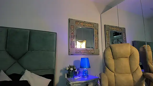 Snapshot of Mr_Strike chatting on November 27, 3:18 am Mr Strike online show from November 27, 3:18 am