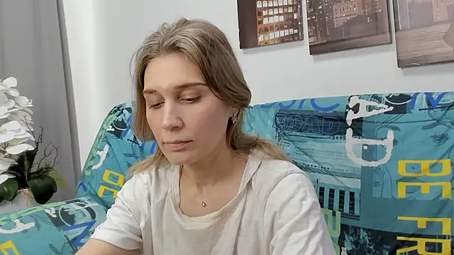 Tenderly Sophie online show from February 13, 8:14 am