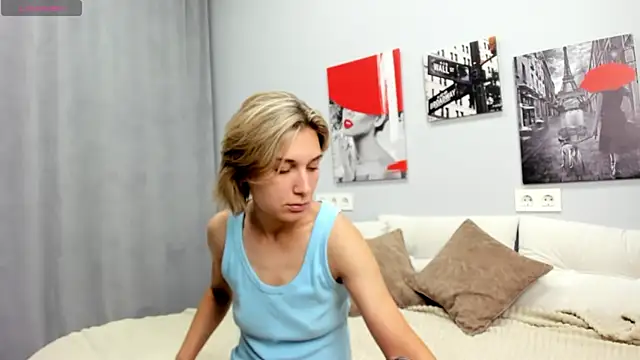 Tenderly Sophie online show from July 15, 1:12 am