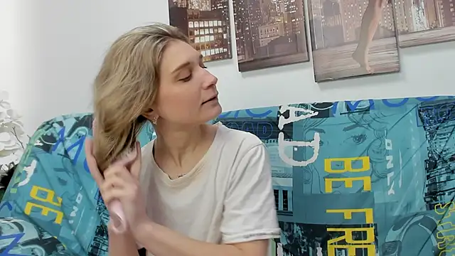 Tenderly Sophie online show from February 23, 1:29 am