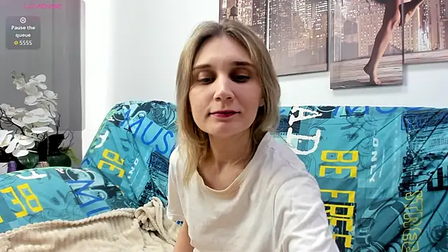 Tenderly Sophie online show from April 10, 1:34 am