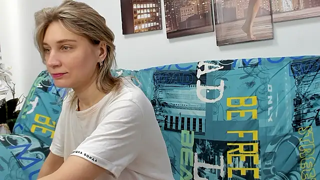 Tenderly Sophie online show from February 28, 1:16 am