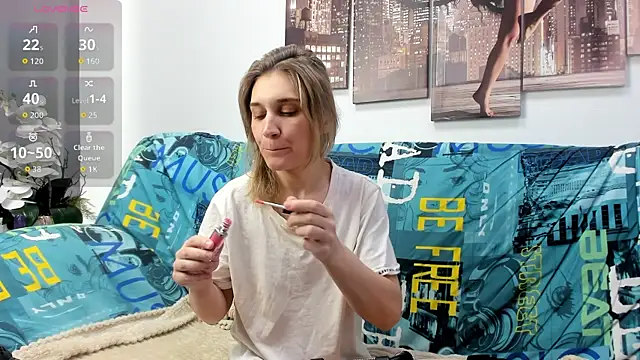 Tenderly Sophie online show from April 11, 1:24 am