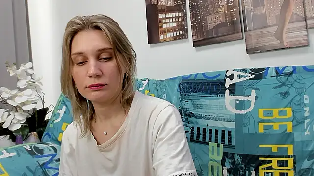 Tenderly Sophie online show from March 2, 5:19 am