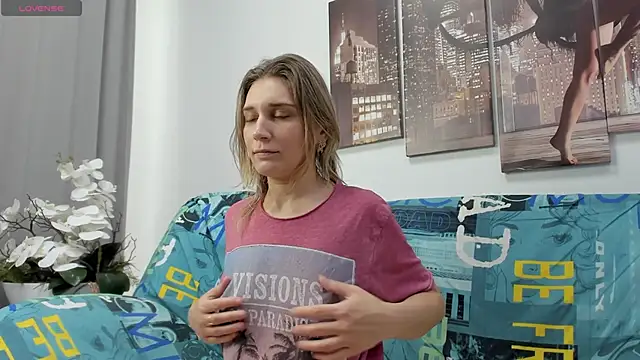 Tenderly Sophie online show from January 11, 1:23 am