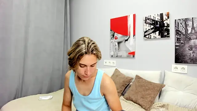Tenderly Sophie online show from July 11, 2:01 am
