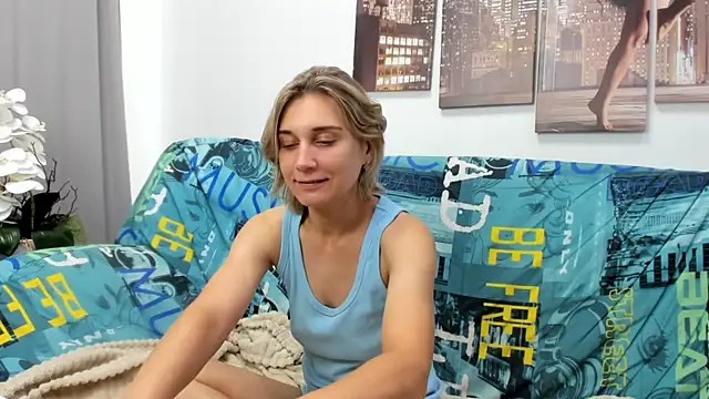 Tenderly Sophie online show from July 18, 1:14 am