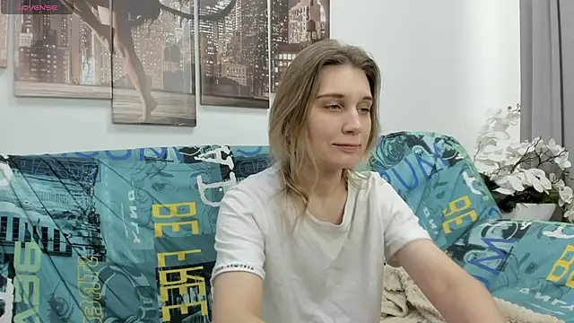 Tenderly Sophie online show from December 18, 1:22 am