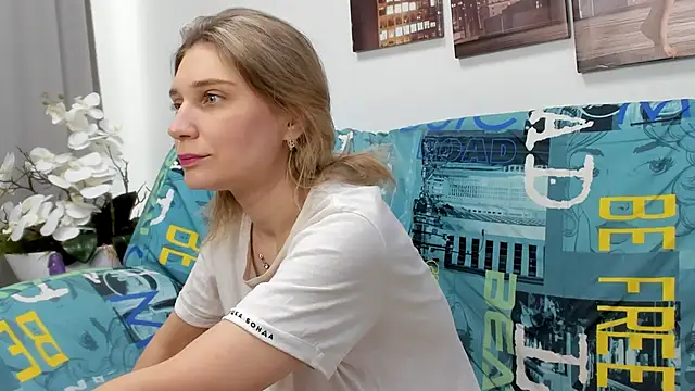 Tenderly Sophie online show from March 2, 1:17 am