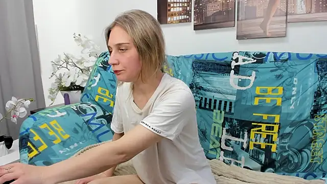 Tenderly Sophie online show from May 29, 8:20 am