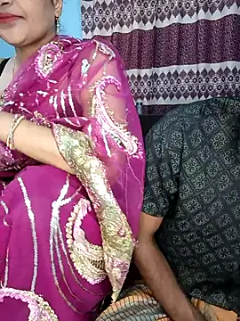 Snapshot of CoupleShow_432 chatting on February 7, 10:12 am CoupleShow 432 online show from February 7, 10:12 am