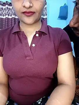 Snapshot of CoupleShow_432 chatting on January 18, 7:45 am CoupleShow 432 online show from January 18, 7:45 am