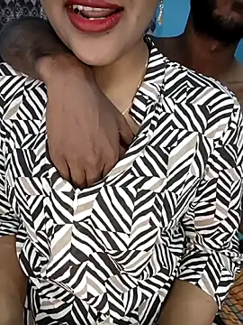 Snapshot of CoupleShow_432 chatting on February 6, 12:23 pm CoupleShow 432 online show from February 6, 12:23 pm