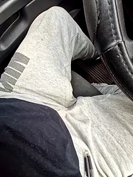 Djemi 7 online show from February 25, 9:20 am