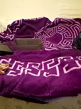 Djemi 7 online show from February 10, 9:58 pm