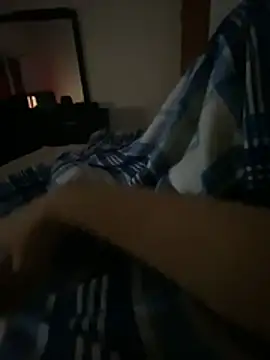 Snapshot of llllllllIIIll chatting on February 15, 7:51 am llllllllIIIll online show from February 15, 7:51 am